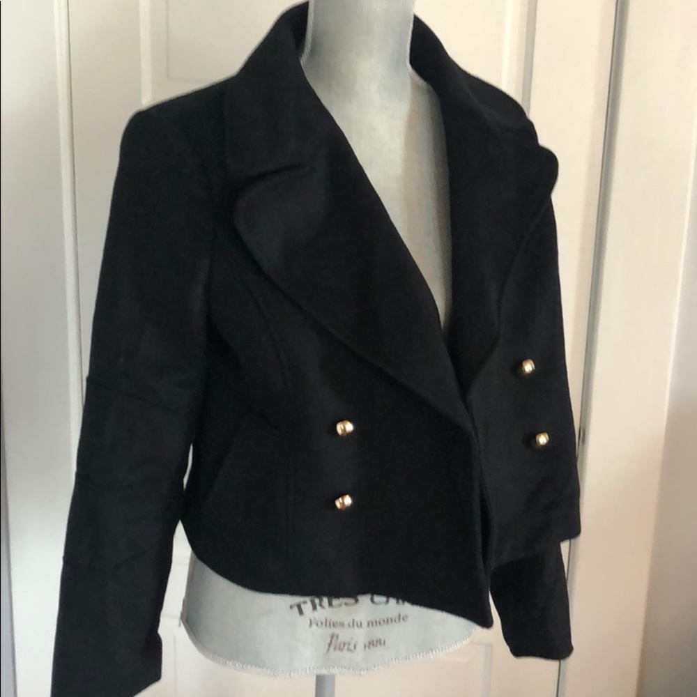NWT black military style cropped coat. Size S